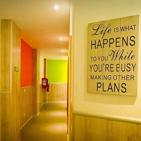 Youth Station * Roma