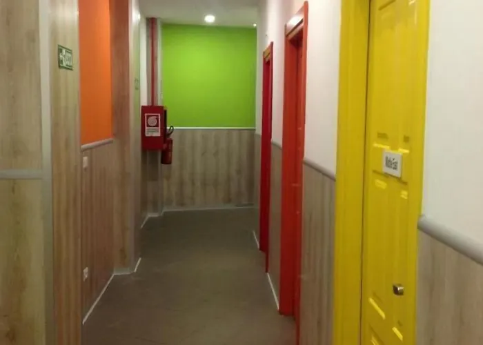 Hostel Youth Station *